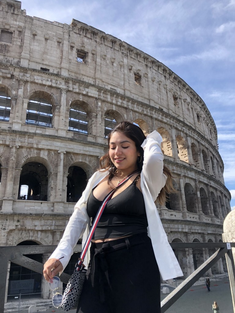 🌎 ¡Hola! Soy Stephy Travel Planner ✨
Especialista en viajes a Europa, Disney y las mejores playas de México.
📲 ¿Quieres cotizar tu viaje personalizado?
Llena este formulario o escríbeme directamente por WhatsApp.
👇👇👇